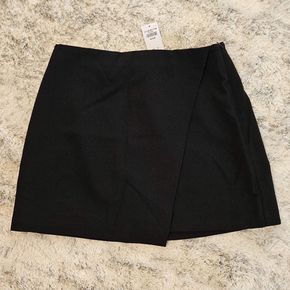 Abercrombie & Fitch Black Mini Skirt
